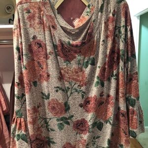 Maurices bell sleeve floral blouse